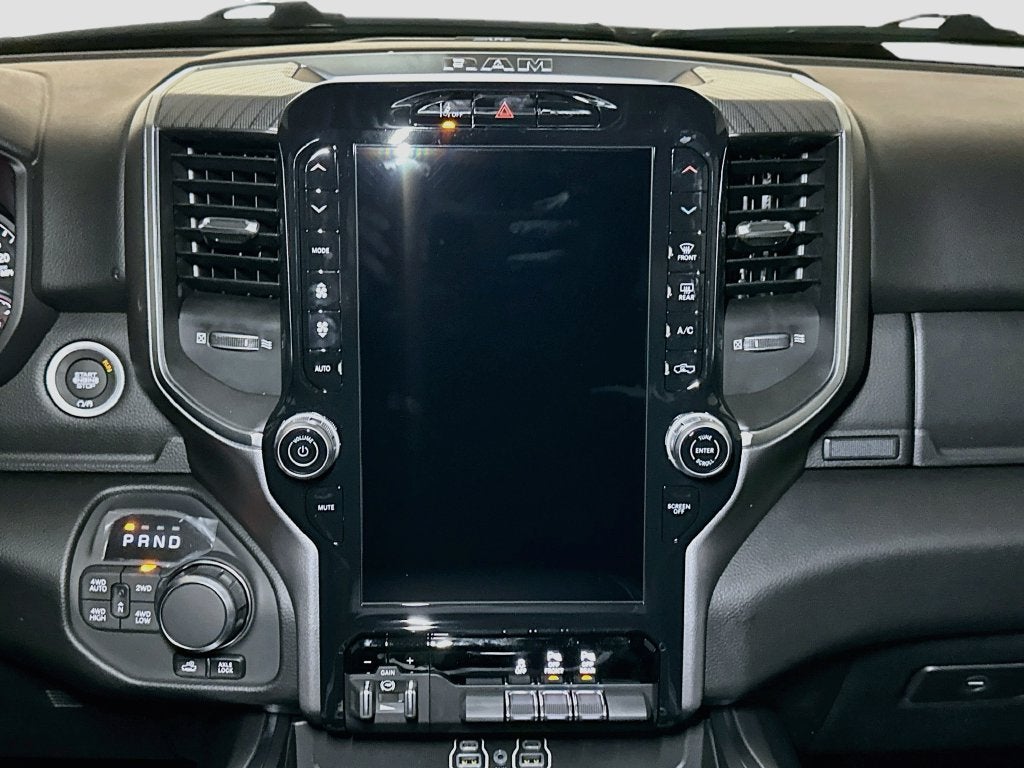 2027 RAM 1500 Big Horn/Lone Star