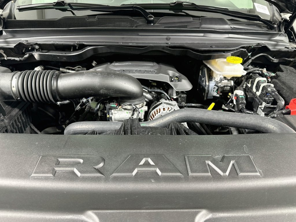 2027 RAM 1500 Big Horn/Lone Star