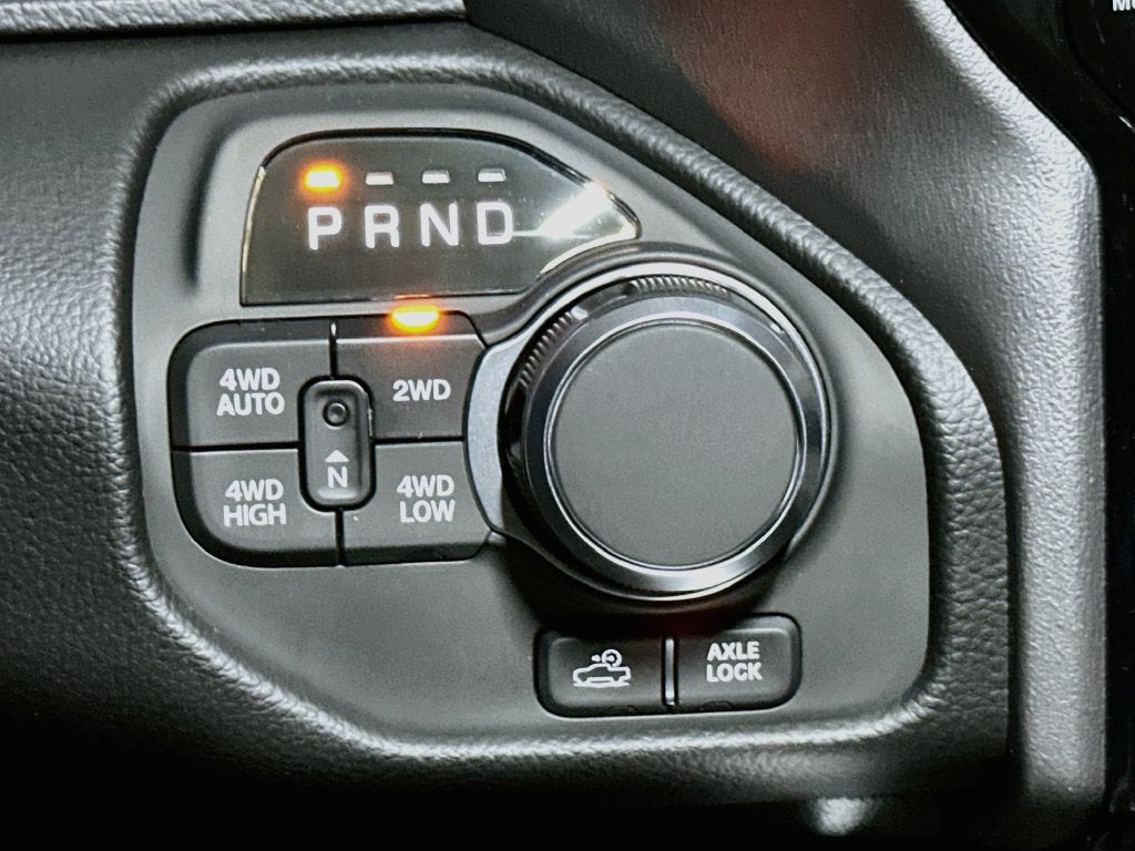 2027 RAM 1500 Big Horn/Lone Star