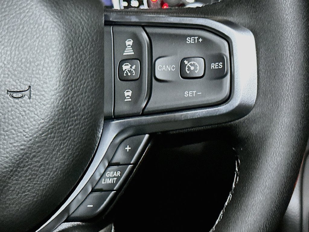 2027 RAM 1500 Big Horn/Lone Star