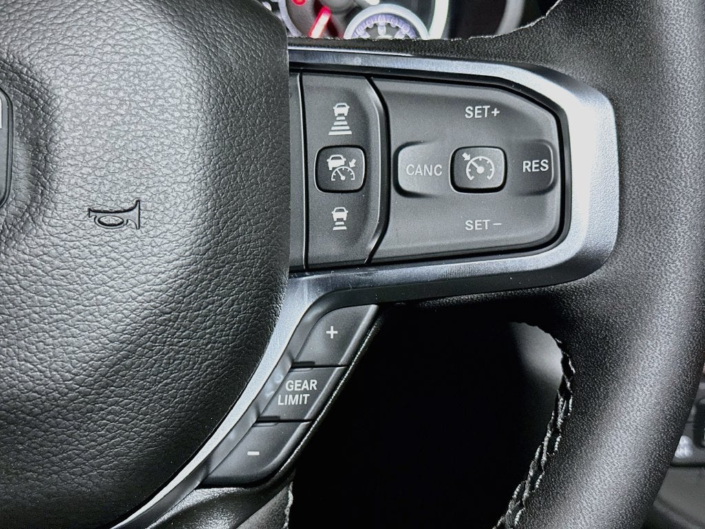 2027 RAM 1500 Big Horn/Lone Star