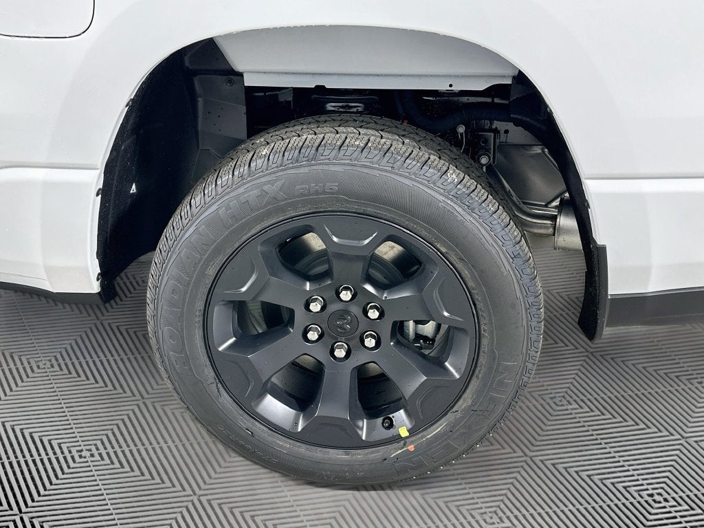 2027 RAM 1500 Base