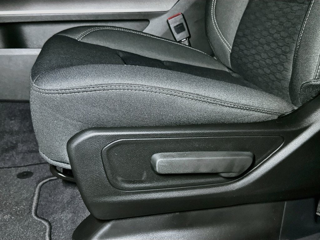 2027 RAM 1500 Base