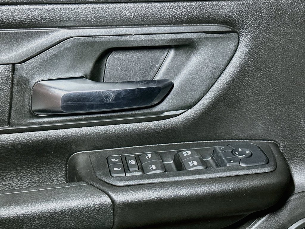 2027 RAM 1500 Base