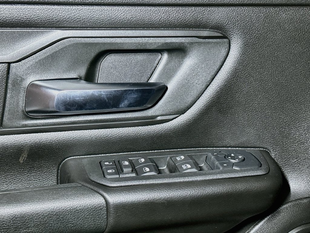 2027 RAM 1500 Base