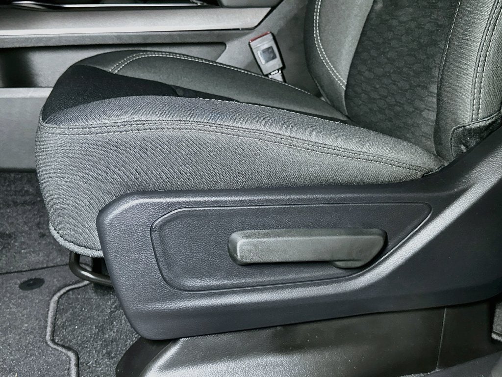 2027 RAM 1500 Base