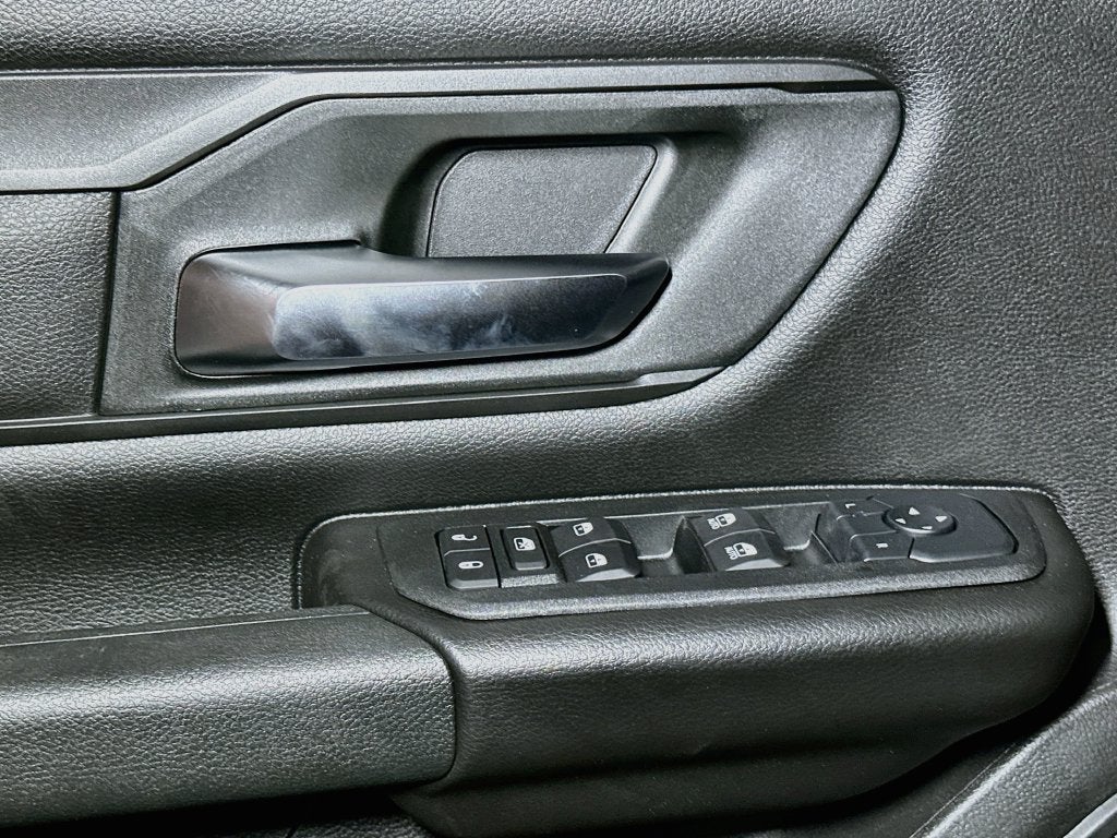 2027 RAM 1500 Base
