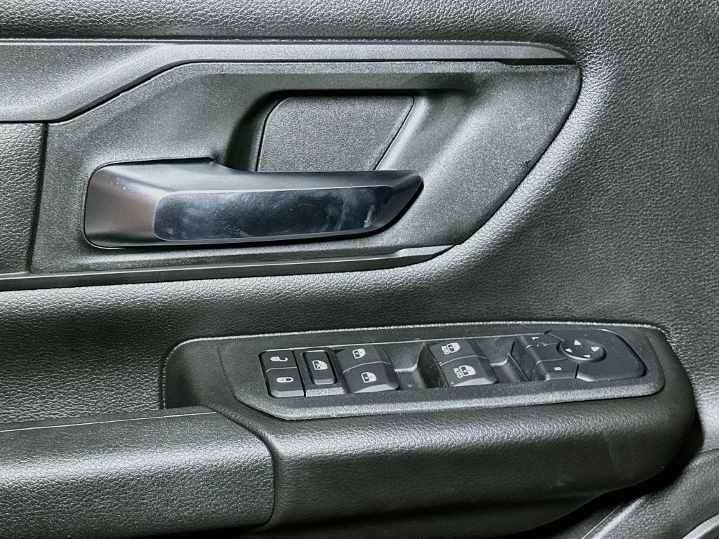 2027 RAM 1500 Base