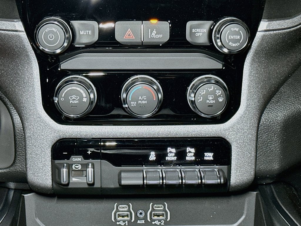 2027 RAM 1500 Base