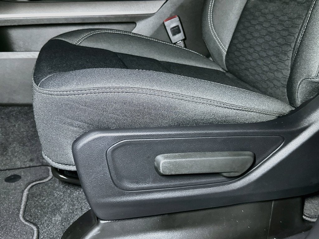 2027 RAM 1500 Base