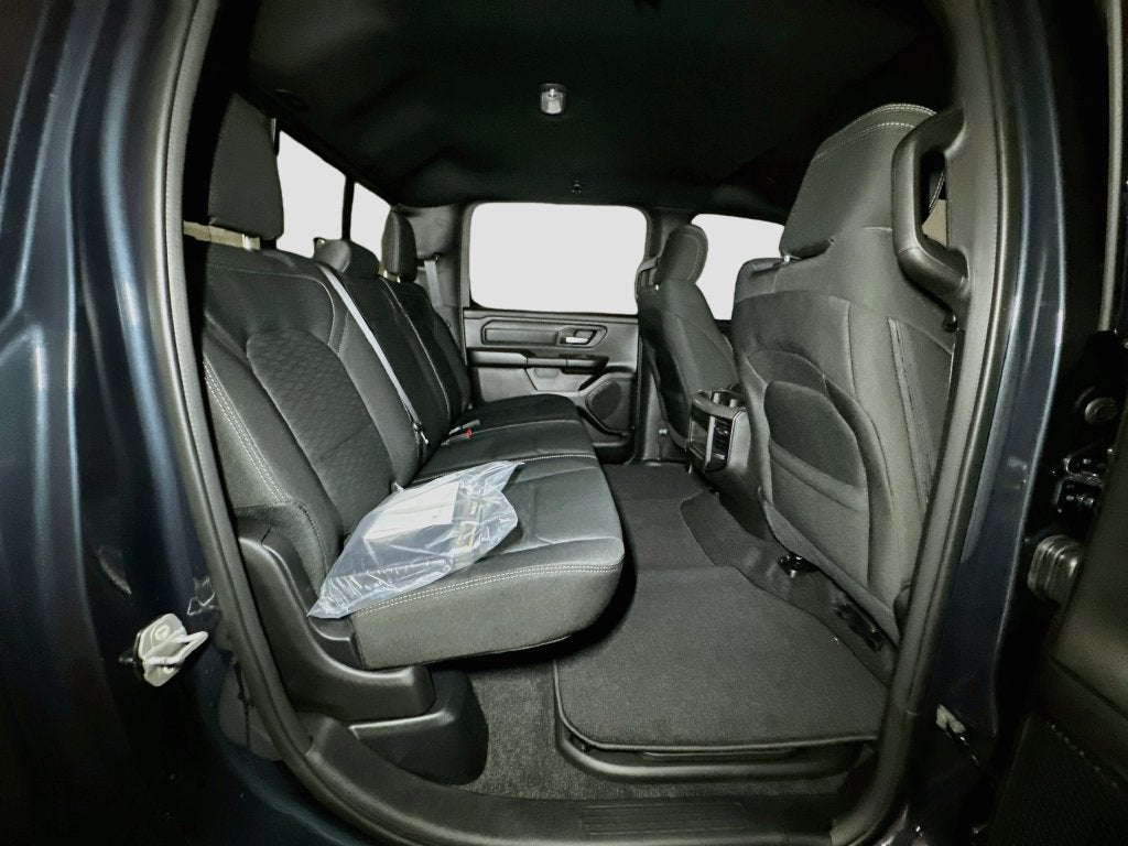 2027 RAM 1500 Base