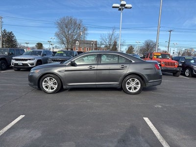 2018 Ford Taurus SE