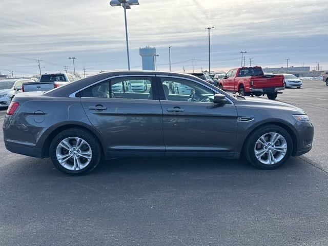 2018 Ford Taurus SE
