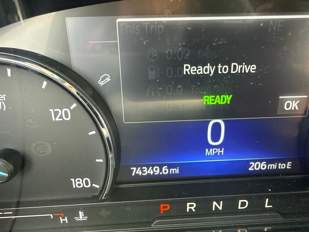 2022 Ford Escape Hybrid SE