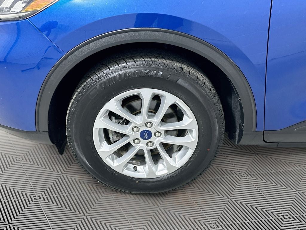 2022 Ford Escape Hybrid SE