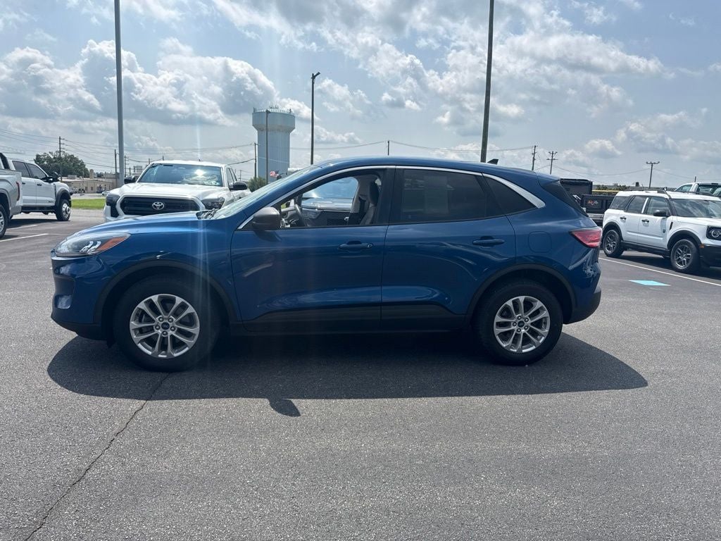 2022 Ford Escape Hybrid SE