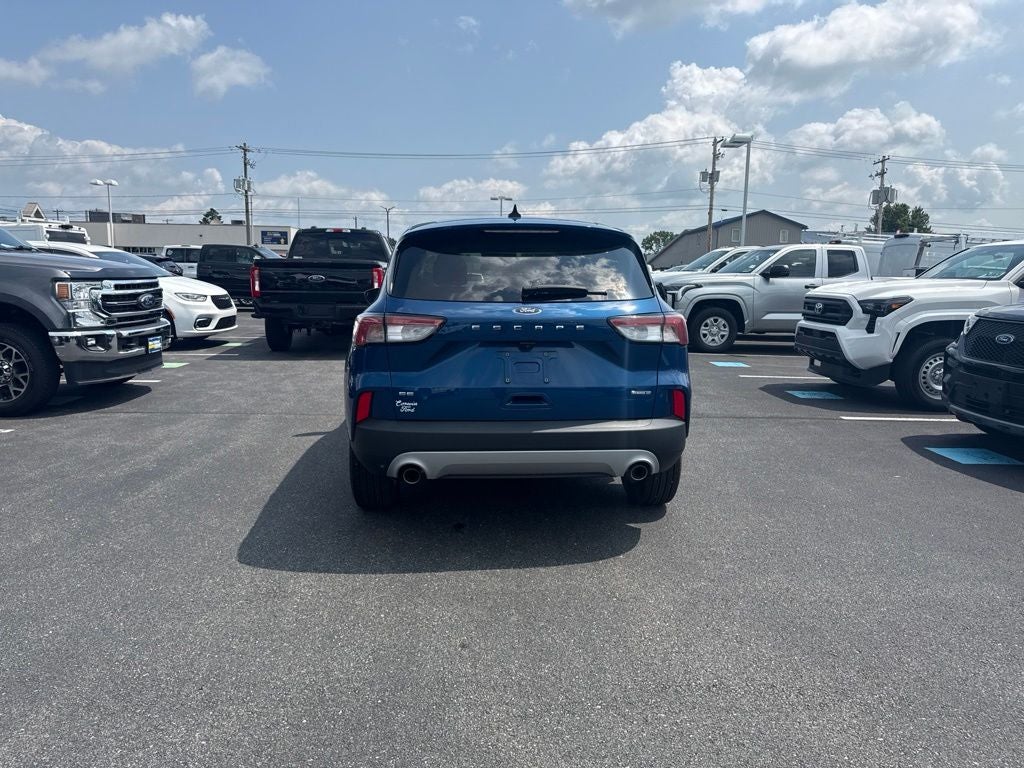 2022 Ford Escape Hybrid SE