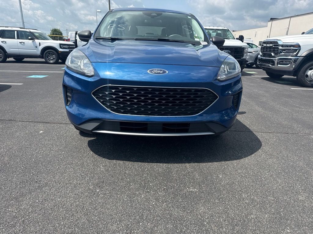 2022 Ford Escape Hybrid SE