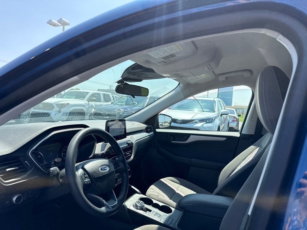 2022 Ford Escape Hybrid SE