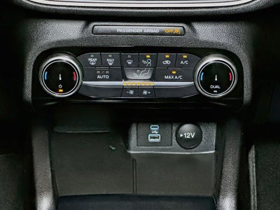 2022 Ford Escape Hybrid SE