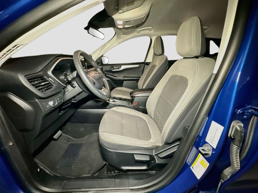 2022 Ford Escape Hybrid SE