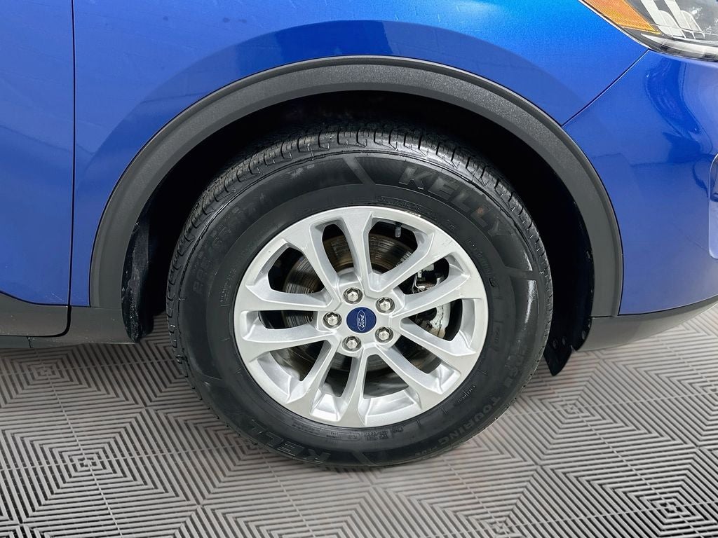 2022 Ford Escape Hybrid SE