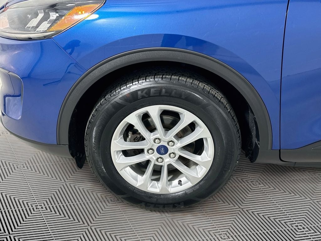 2022 Ford Escape Hybrid SE