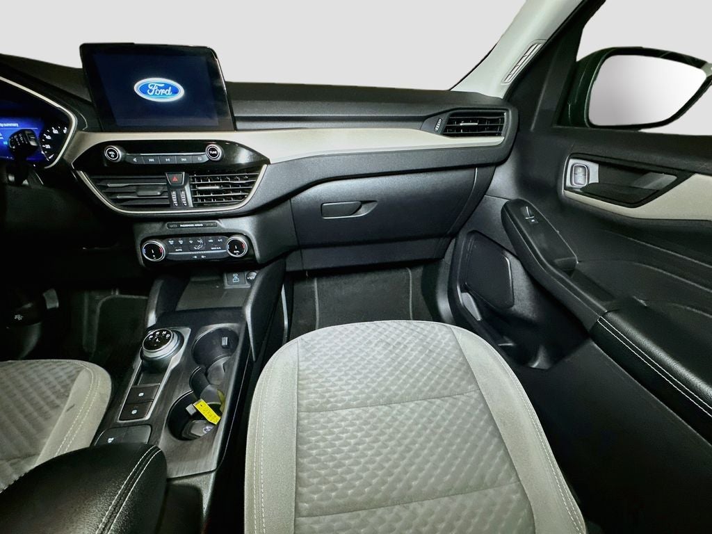 2022 Ford Escape Hybrid SE