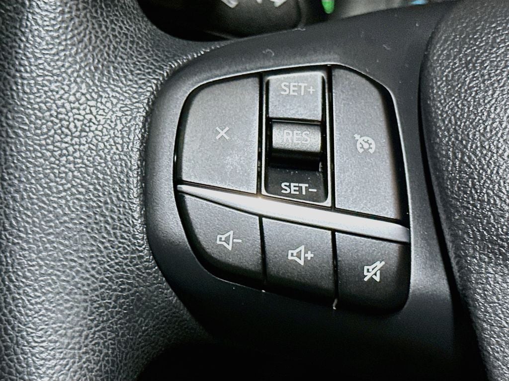 2022 Ford Escape Hybrid SE