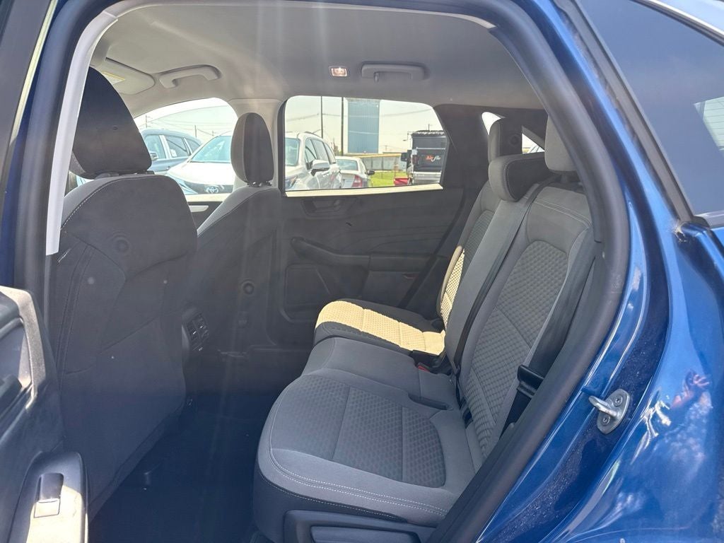 2022 Ford Escape Hybrid SE