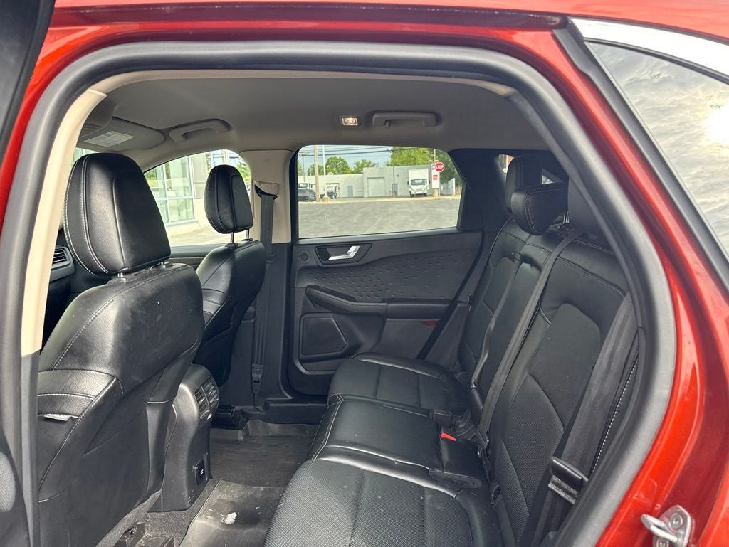 2020 Ford Escape Titanium