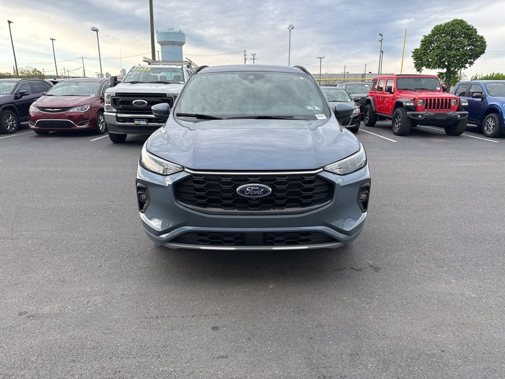 2023 Ford Escape ST-Line Select