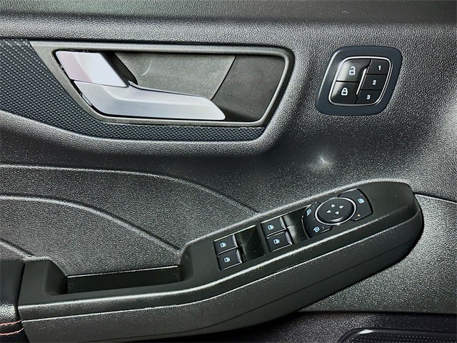 2024 Ford Escape Hybrid ST-Line Select