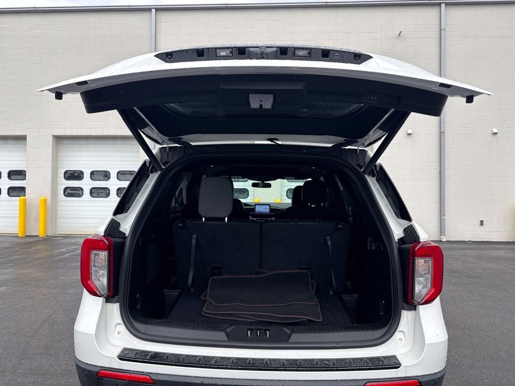 2022 Ford Explorer ST-Line