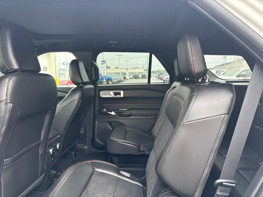 2022 Ford Explorer ST-Line