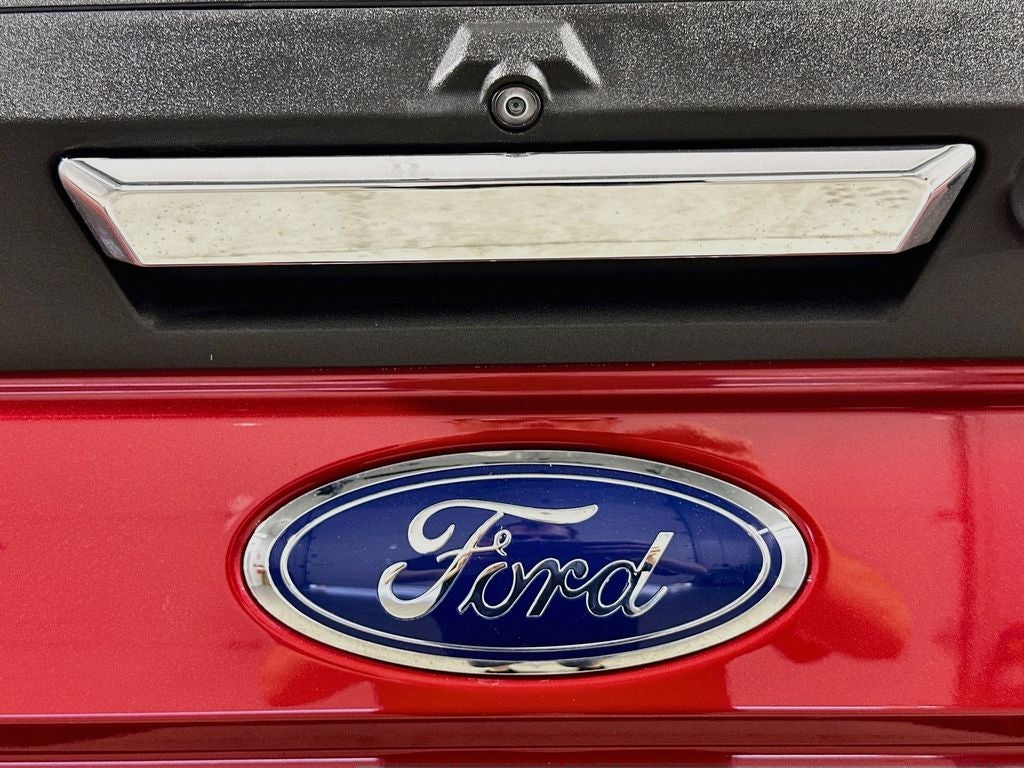 2022 Ford F-350SD Lariat