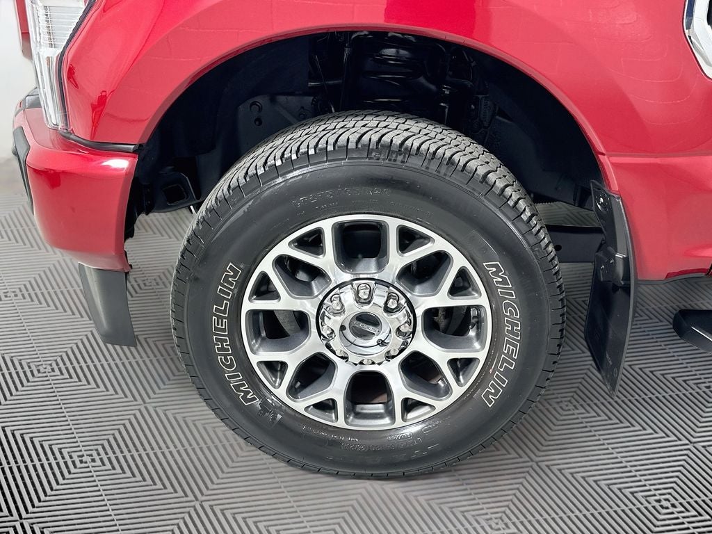 2022 Ford F-350SD Lariat