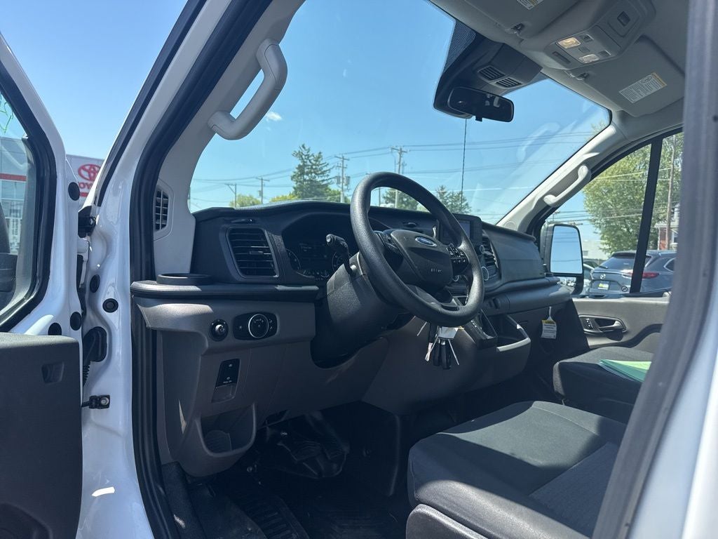 2025 Ford Transit-250 Base
