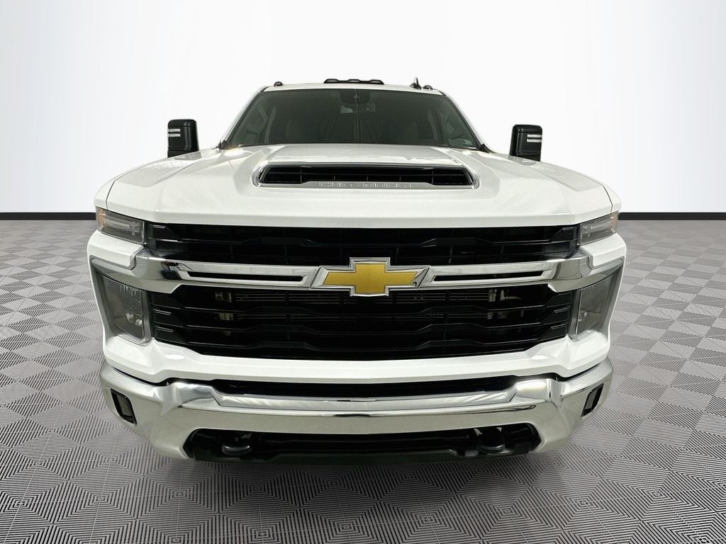 2025 Chevrolet Silverado 3500HD LT