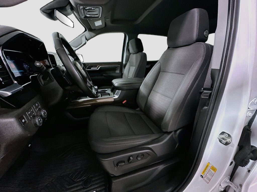 2026 Chevrolet Silverado 1500 LT LT1