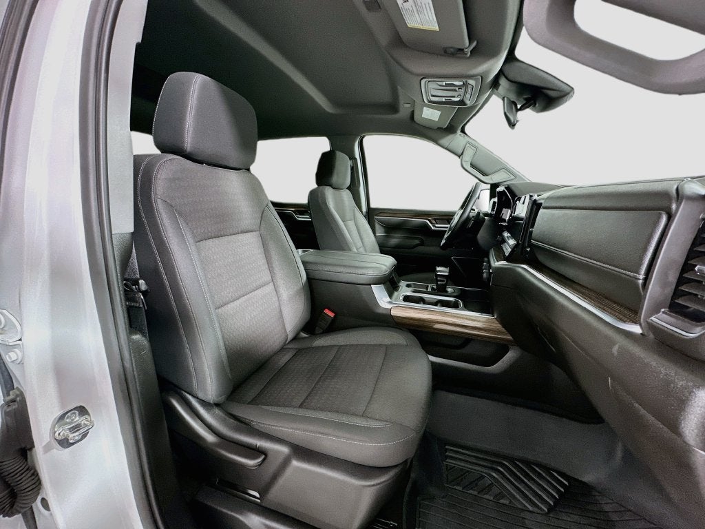 2026 Chevrolet Silverado 1500 LT LT1