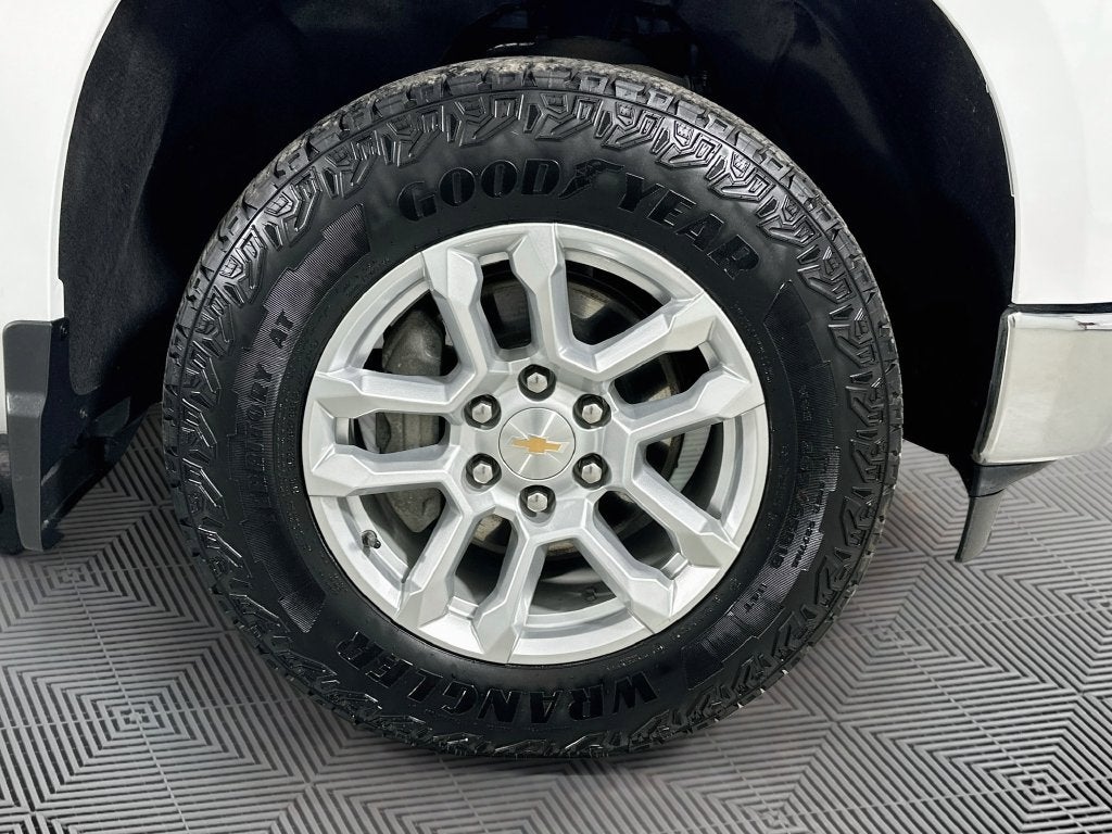 2026 Chevrolet Silverado 1500 LT LT1