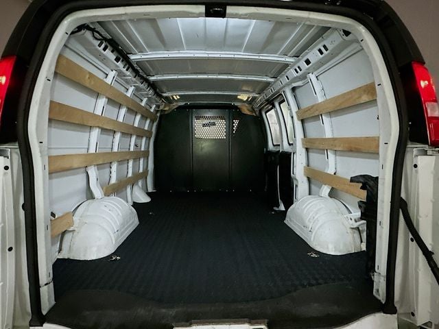 2024 Chevrolet Express 2500 Work Van Cargo