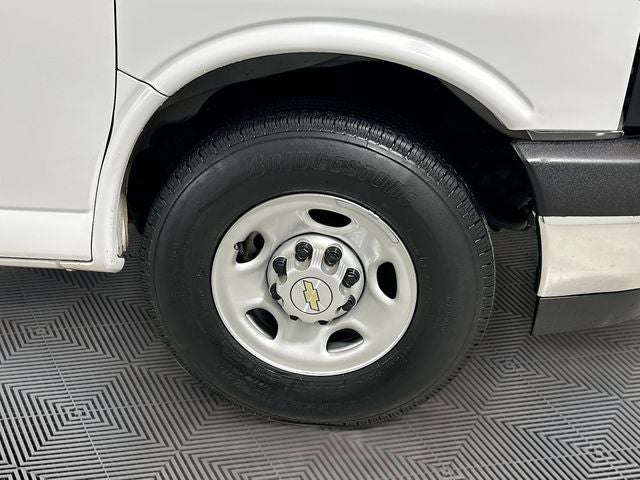 2024 Chevrolet Express 2500 Work Van Cargo