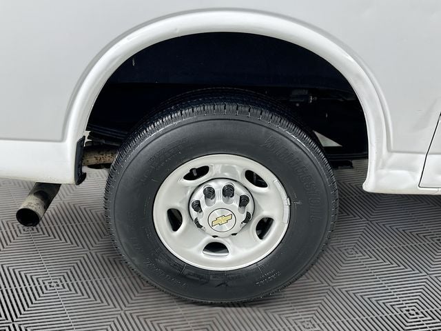 2024 Chevrolet Express 2500 Work Van Cargo