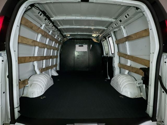 2024 Chevrolet Express 2500 Work Van Cargo