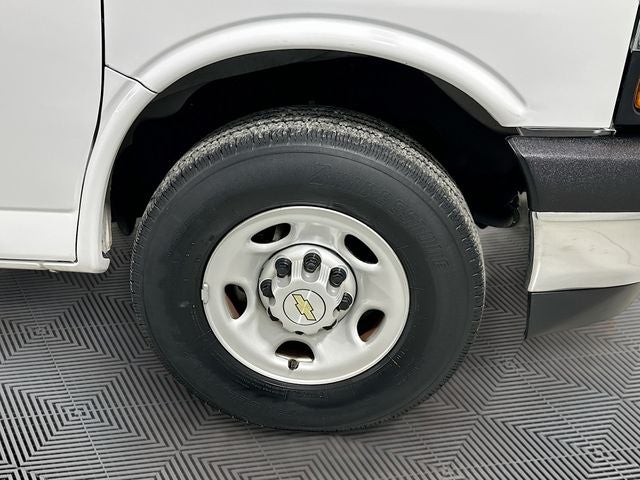 2024 Chevrolet Express 2500 Work Van Cargo