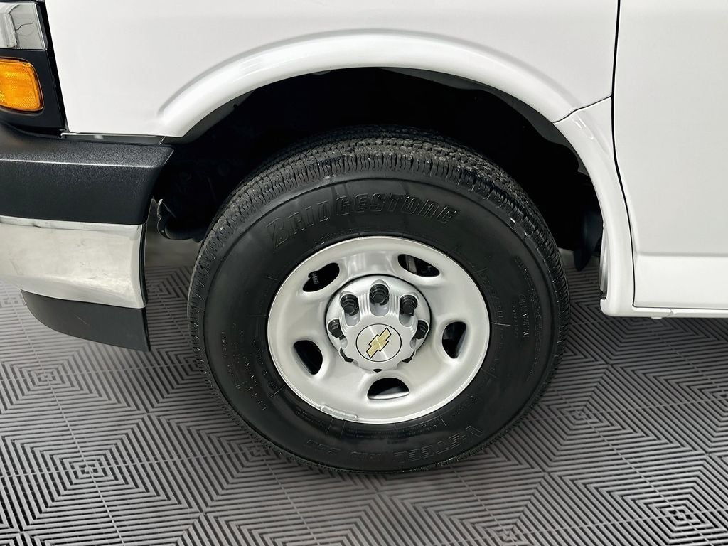 2025 Chevrolet Express 2500 Work Van Cargo