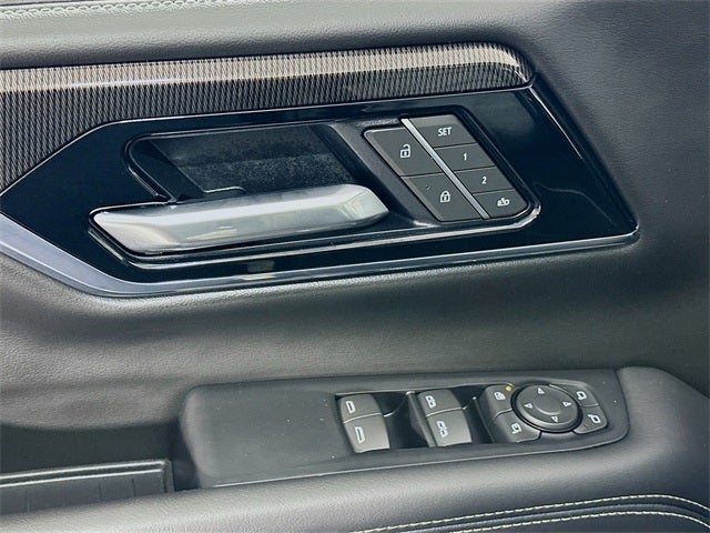 2025 GMC Yukon Elevation