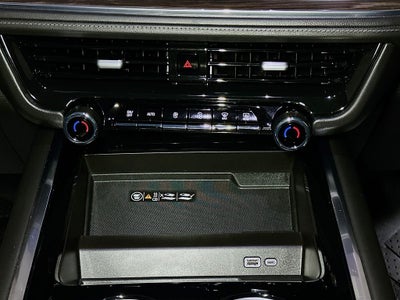 2025 Chevrolet Suburban LT
